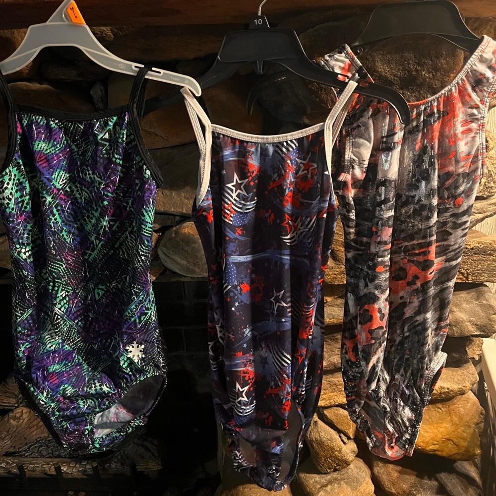 Trio of snowflake Leos